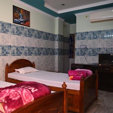 Hotel Rajmahal Bankura Экстерьер фото